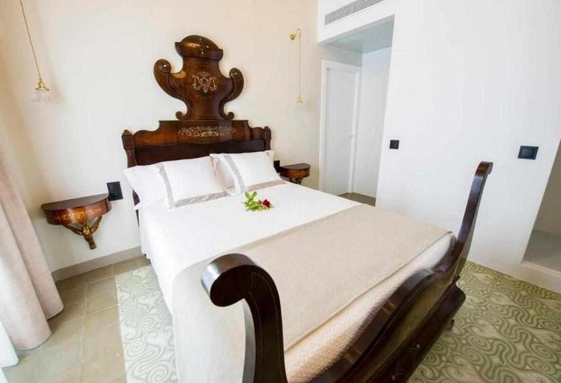 اتاق لوکس با بالکن, Bolet Casa Modernista