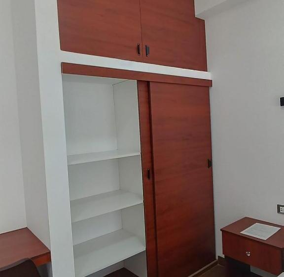 اتاق سوپریور خانوادگی, El Bosque