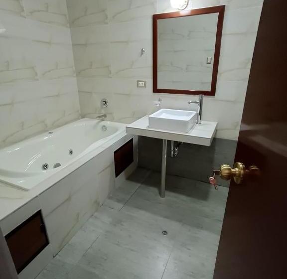 سوییت, El Bosque