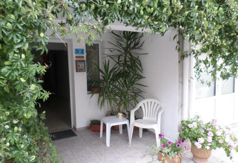 Номер Стандарт Вид на Море с Балконом, Rooms Via Maris