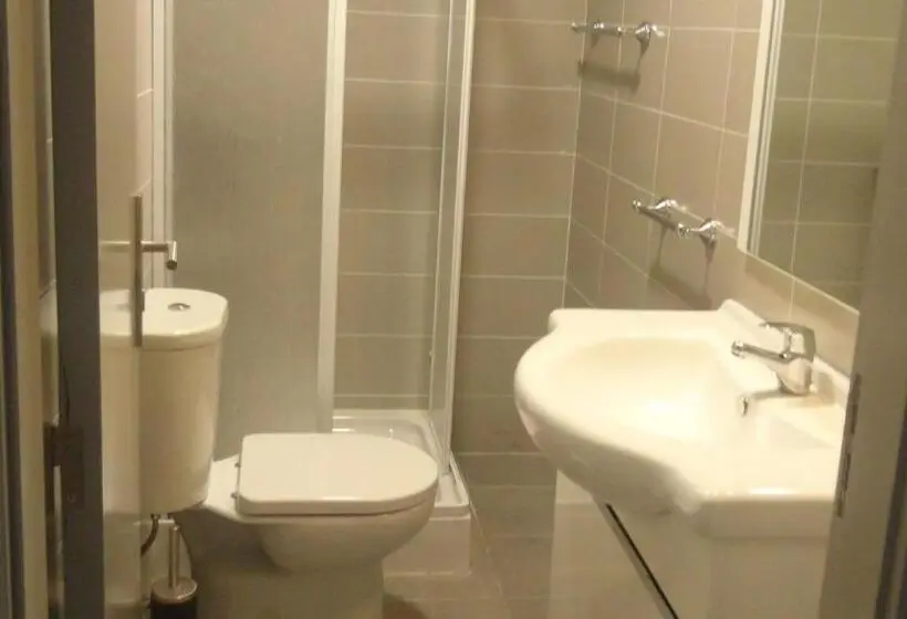 اتاق استاندارد یک نفره, Be Coimbra Hostels