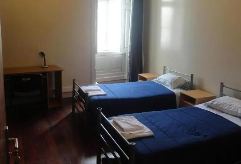 تختخواب در اتاق مشترک, Be Coimbra Hostels