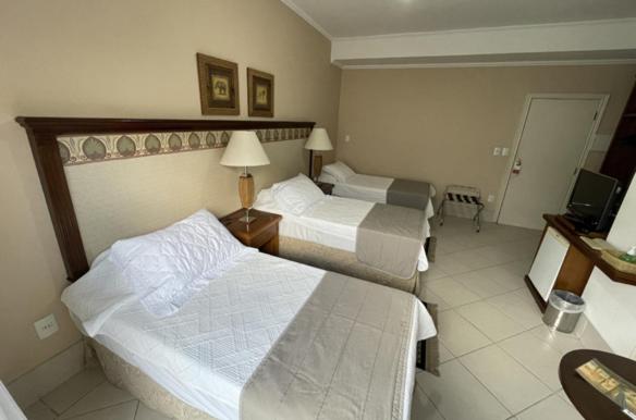 标准三人间, Firenze