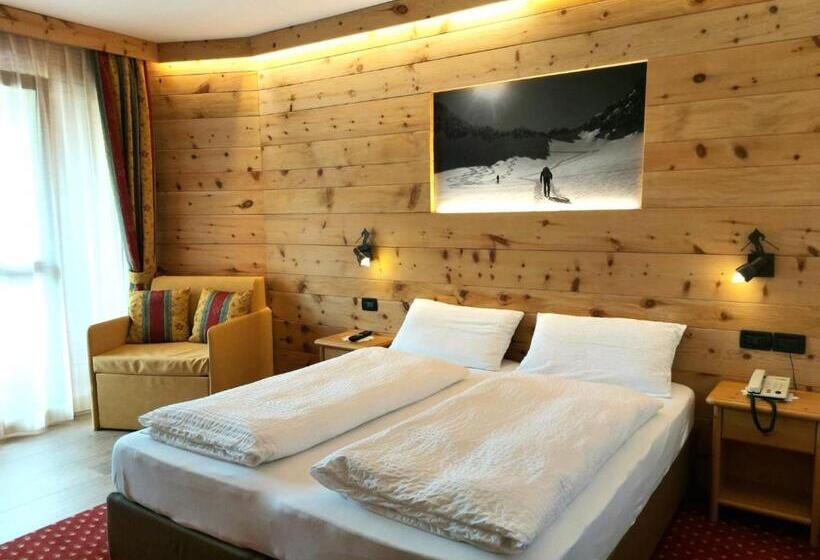 חדר קומפורט לשלושה, Genzianella