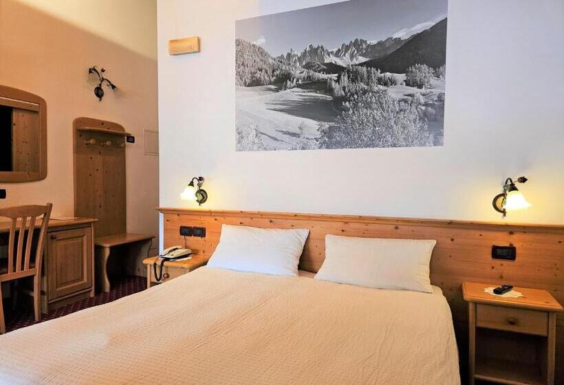 סוויטה משפחתית, Genzianella