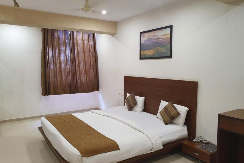 패밀리 룸, Montana