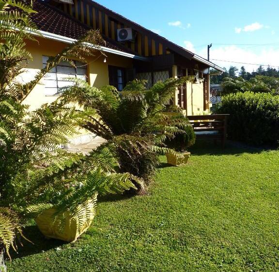 سوییت سوپریور, Pousada Casa Amarela