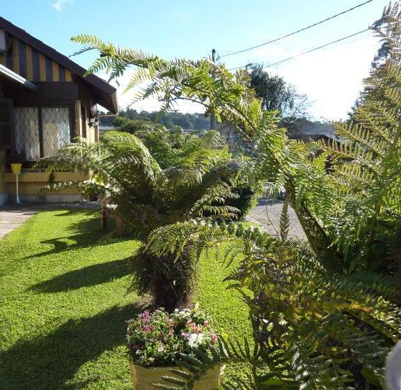 سوییت سوپریور, Pousada Casa Amarela