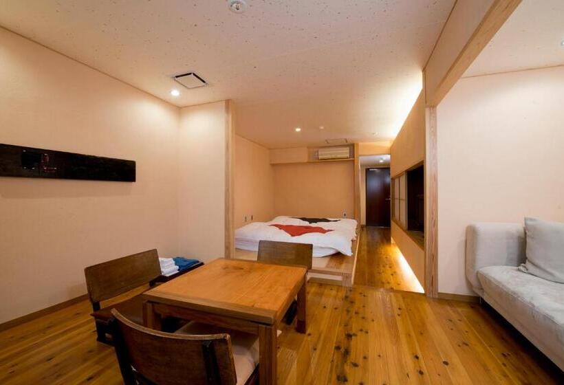 Quarto Estandar, Onsen Ryokan Yamaki