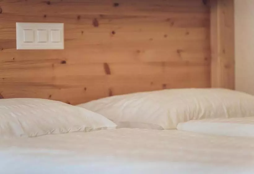 اتاق راحتی, Club Hotel Rooms Only By Mountain Hotels