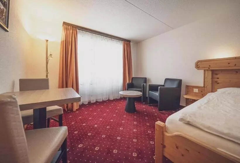 اتاق راحتی, Club Hotel Rooms Only By Mountain Hotels