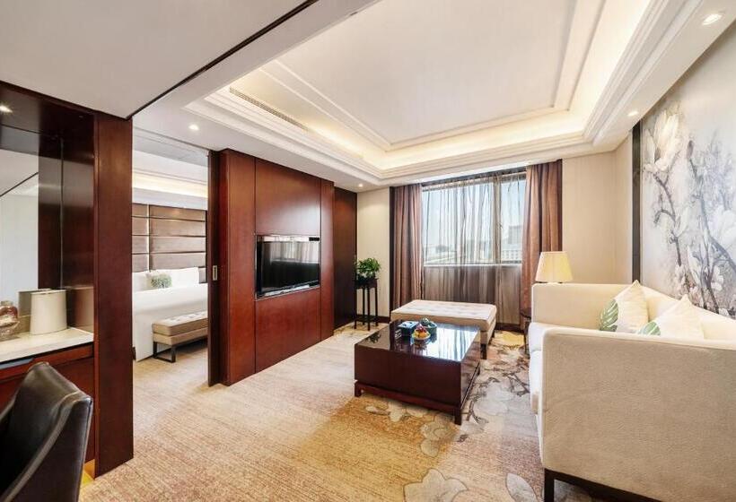 سوییت لوکس, Guangdong Hotel Shanghai   Free Self Service Laundry