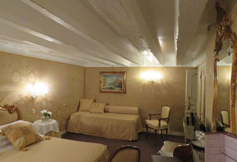 اتاق استاندارد سه نفره, Antico Doge   A Member Of Elizabeth Hotel Group