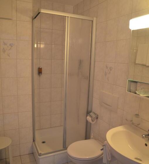 חדר סטנדרט, Arkanum