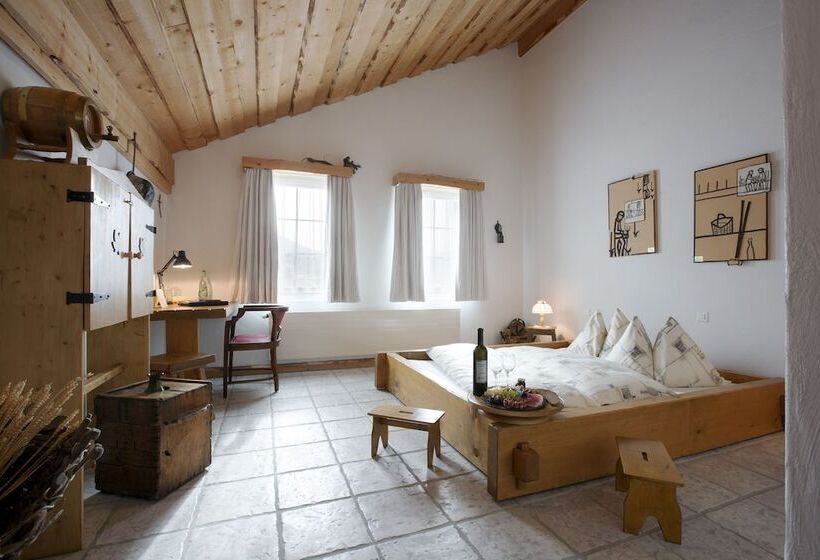 חדר סטנדרט, Arkanum