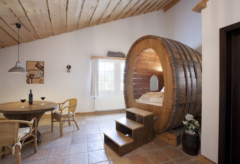 חדר סטנדרט, Arkanum