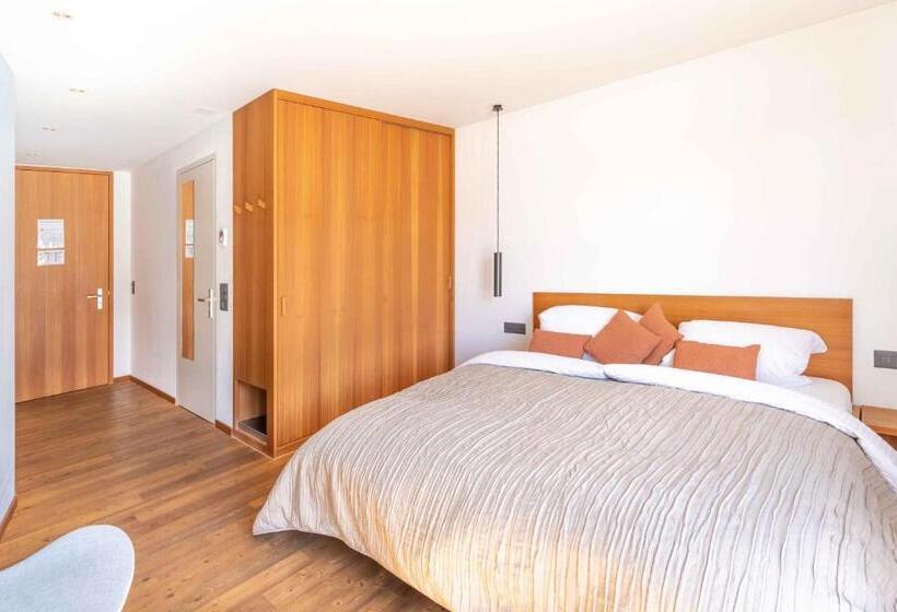 غرفة قياسية, B & B Longhin