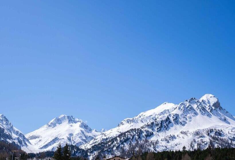 غرفة عائلية, B & B Longhin