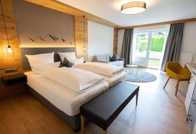 Superior-huone, Best Western Plus Hotel Alpenhof