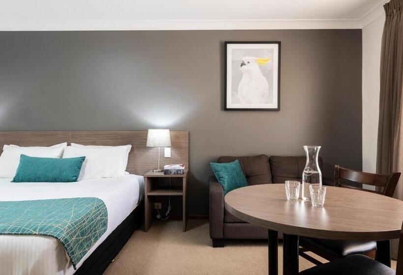 اتاق اجرایی با تخت بزرگ, Best Western Plus Ambassador Orange