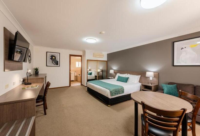 اتاق اجرایی با تخت بزرگ, Best Western Plus Ambassador Orange