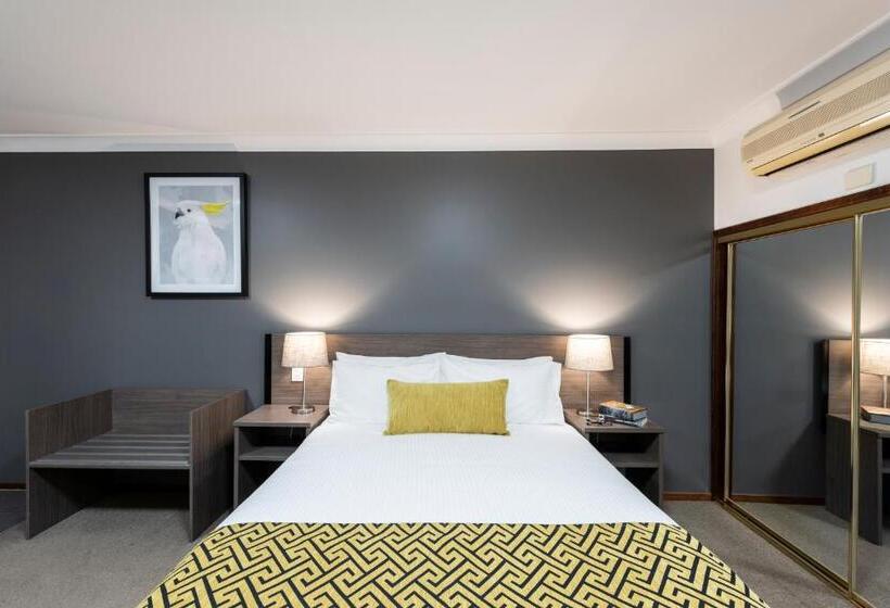 اتاق اجرایی, Best Western Plus Ambassador Orange