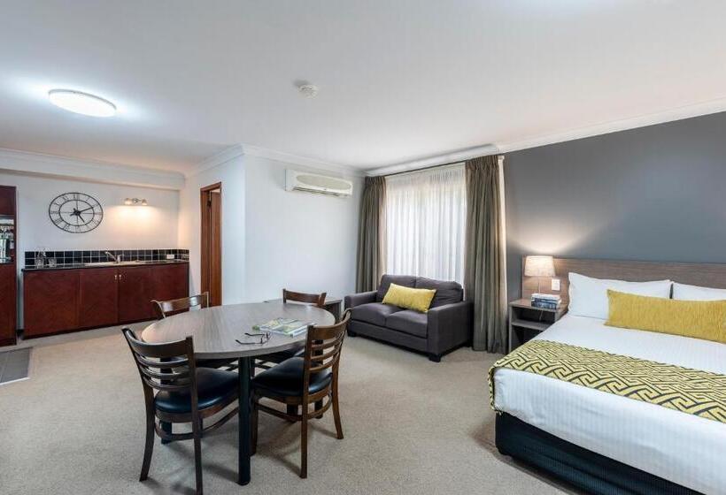 اتاق خانوادگی, Best Western Plus Ambassador Orange