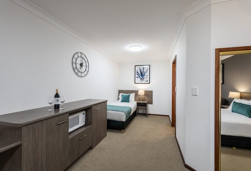 اتاق لوکس, Best Western Plus Ambassador Orange