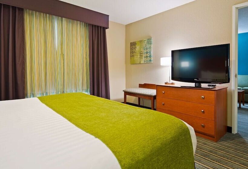 جناح سرير كينج, Best Western Plus Menomonie Inn & Suites