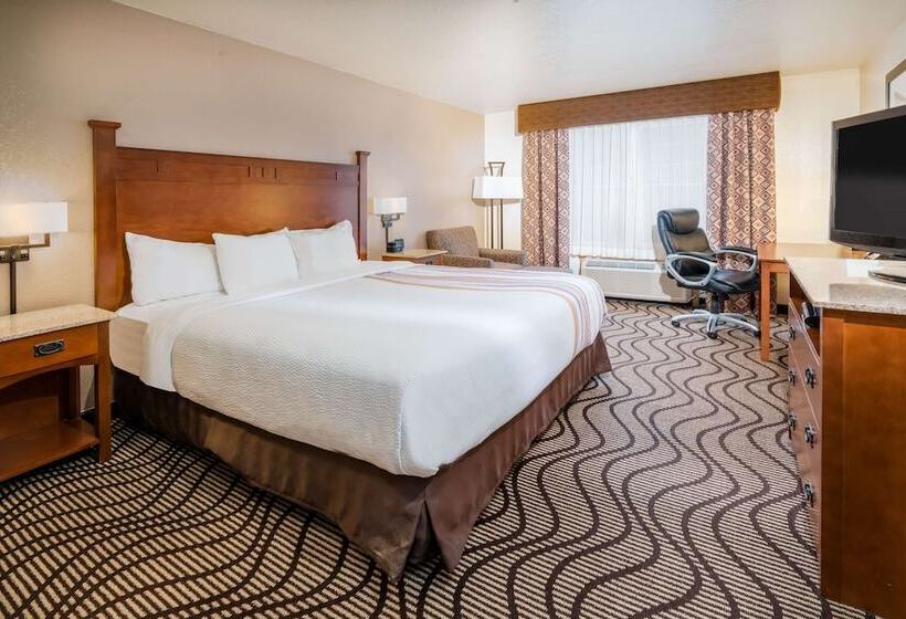 غرفة قياسية سرير مزدوج, Best Western Plus Riverfront Hotel And Suites