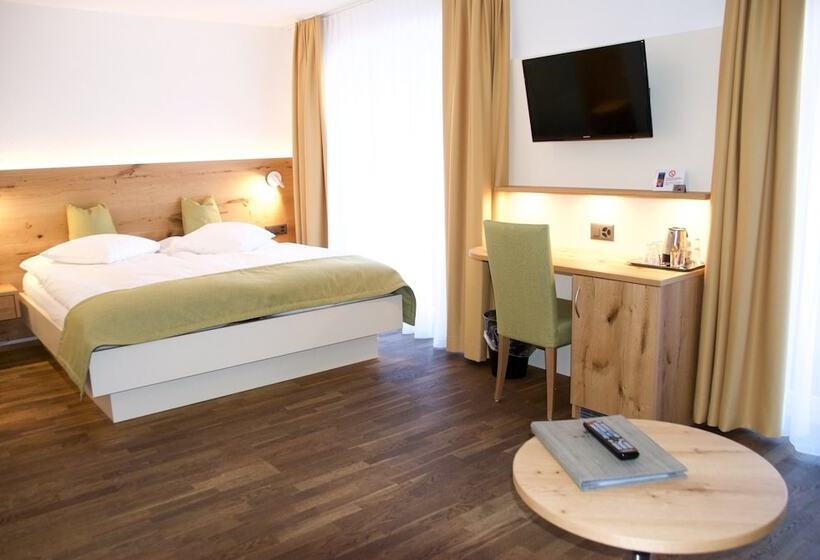 اتاق استاندارد سه نفره, Bristol