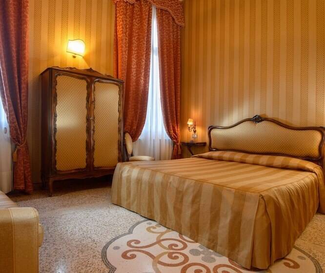 Superior Room, Centauro