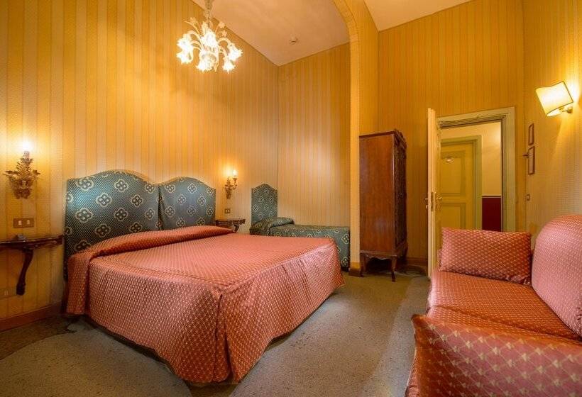 Superior Quadruple Room, Centauro