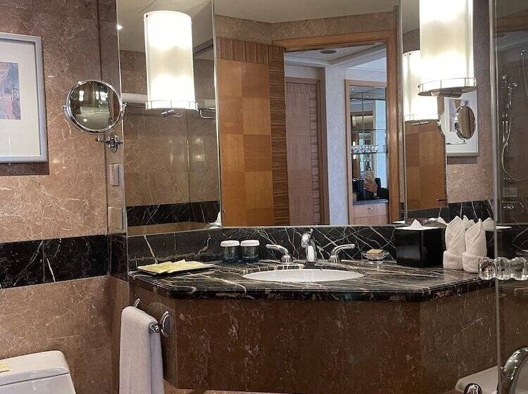 اتاق اجرایی, Hilton Chongqing