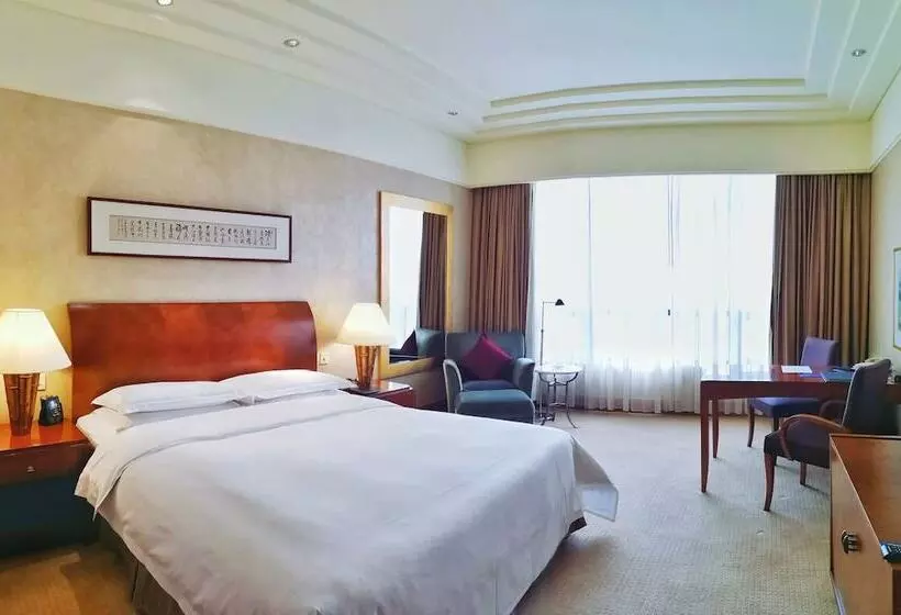 سوییت اجرایی, Hilton Chongqing