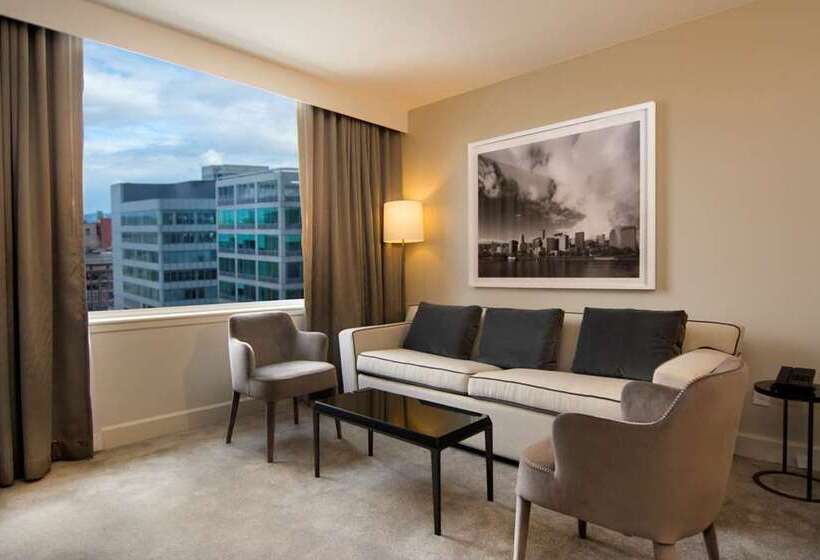 سوئیت با تخت بزرگ, Hilton Chongqing