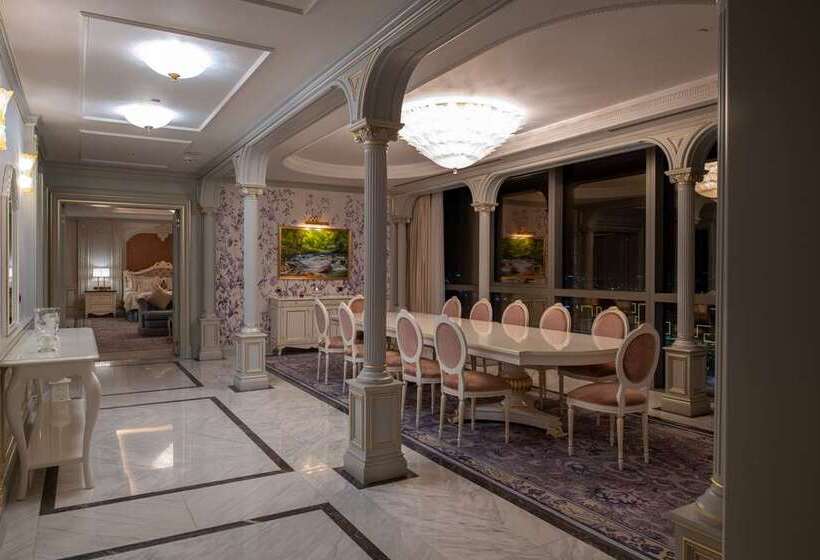 سوئیت با تخت بزرگ, Hilton Chongqing