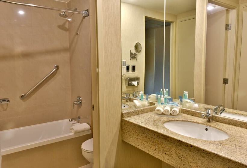 Номер Стандарт 2 Двуспальные Кровати, Holiday Inn Express Santiago Las Condes, An Ihg