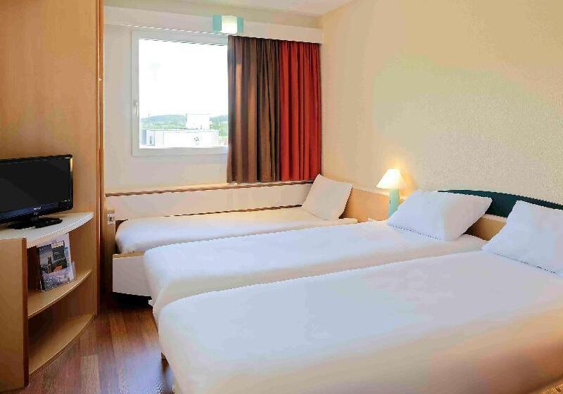 Quarto Estandar, Ibis Fribourg
