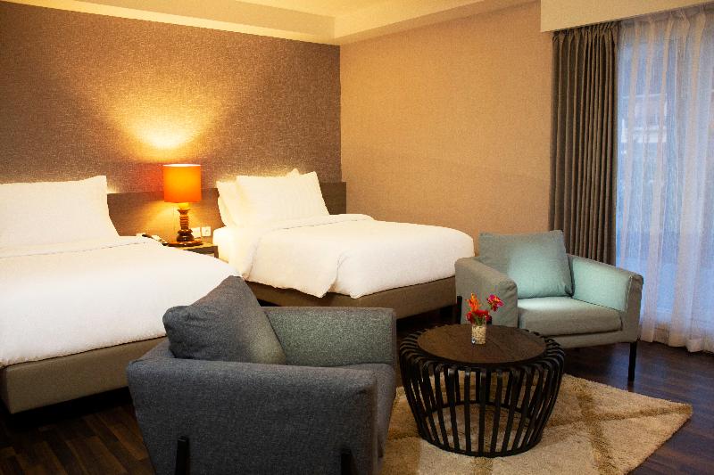 Quarto Estandar, Ibis Fribourg