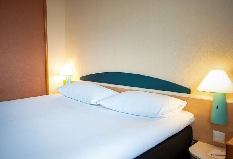 Quarto Estandar, Ibis Fribourg