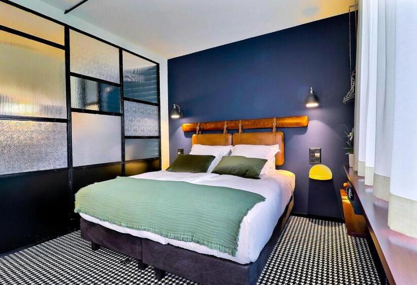 غرفة قياسية مطلة على الجبل, Le Tonnelier