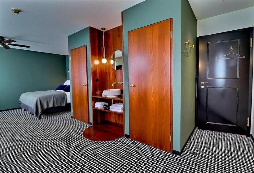 Family Suite, Le Tonnelier