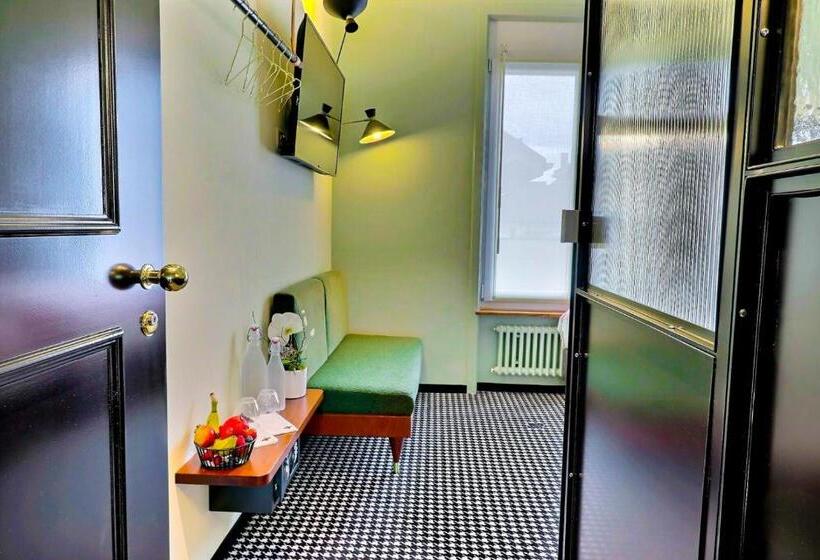 جناح عائلي, Le Tonnelier