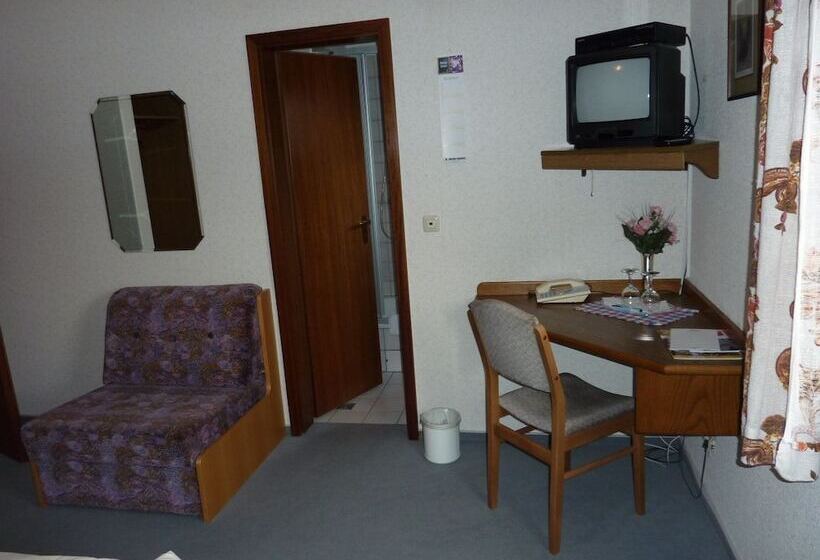 스탠다드 싱글 룸, Ockenheim