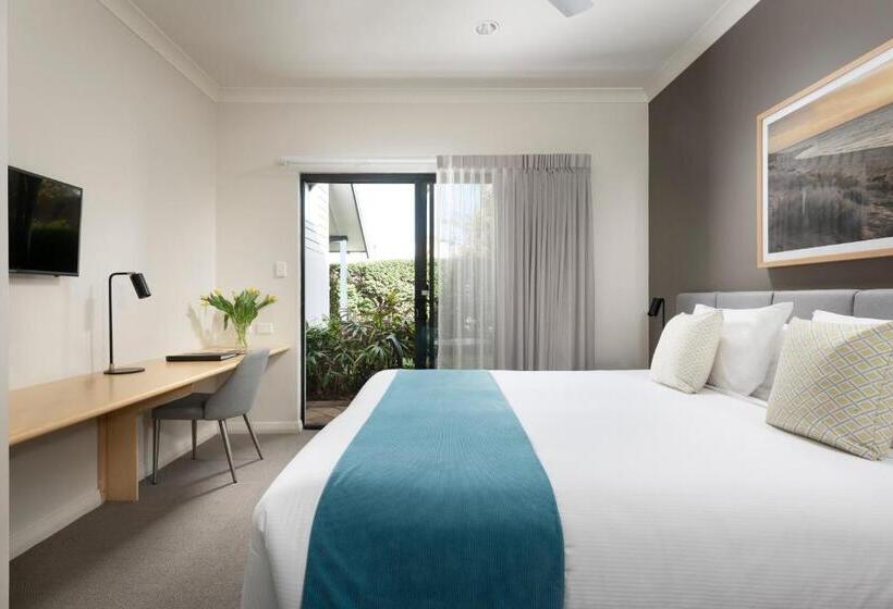 스탠다드 스튜디오, Quest Bunbury