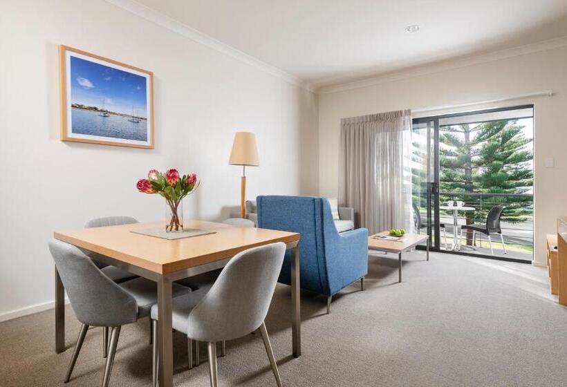 침실 1개 아파트, Quest Bunbury