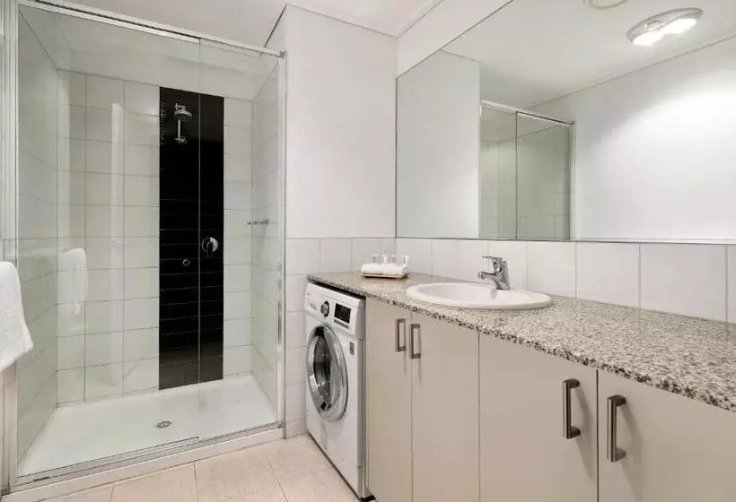 آپارتمان مدیریتی 2 خوابه, Quest Jolimont