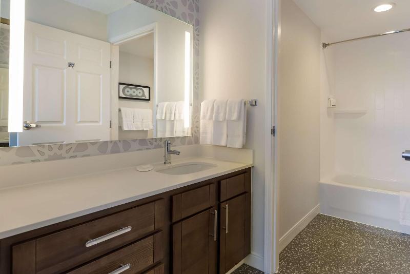 景色の見えるスイートルーム, Sonesta Es Suites San Francisco Airport Oyster Point Waterfront