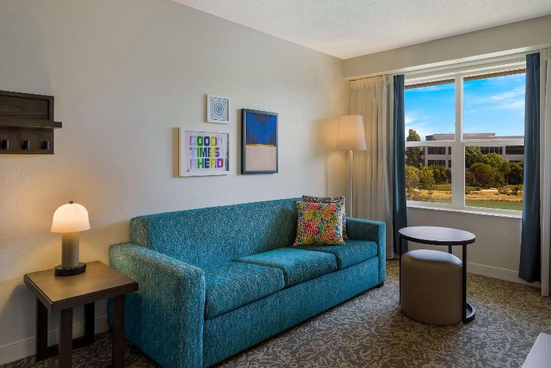 スイート, Sonesta Es Suites San Francisco Airport Oyster Point Waterfront